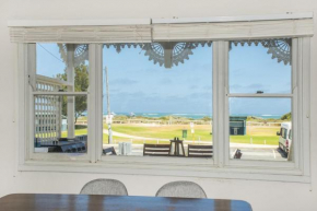 Docs Cottage - Ocean Views